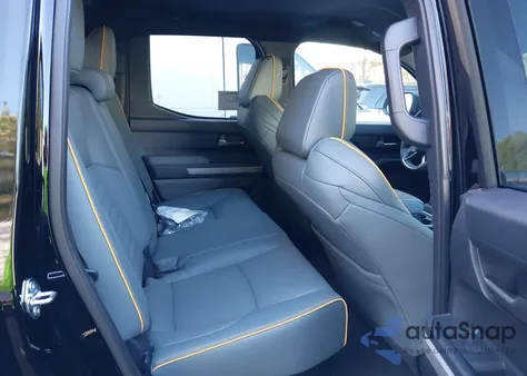 2025 Toyota Tacoma Hybrid Trailhunter from USA, damaged, VIN 3TYLC5LN0ST039894